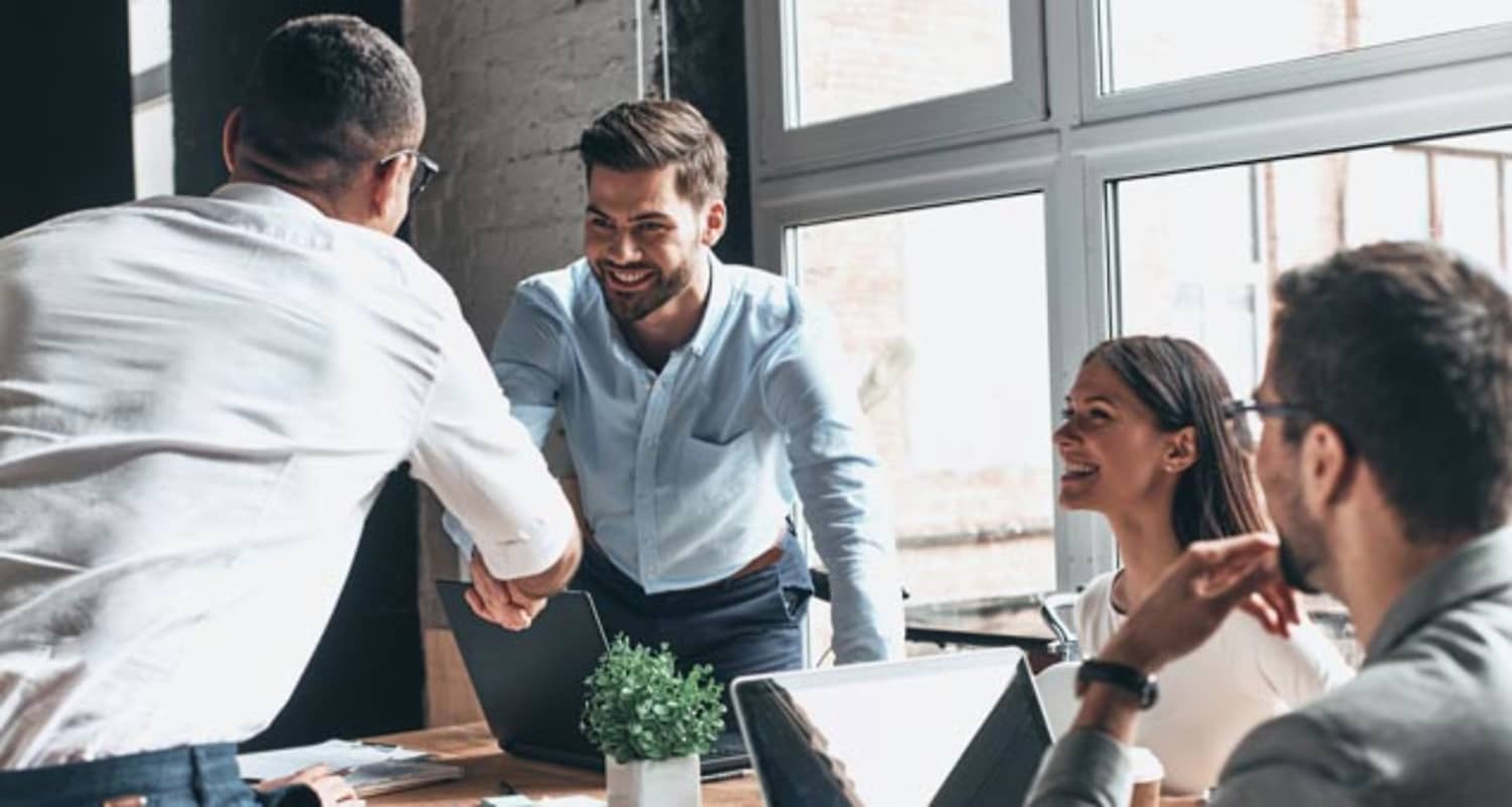 Møter med 4-6 deltakere er de beste, sier både folk og forskning.